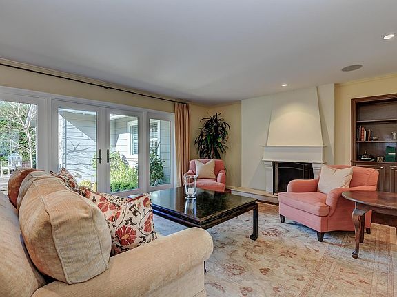 3rd image of 5 Lomitas Ct