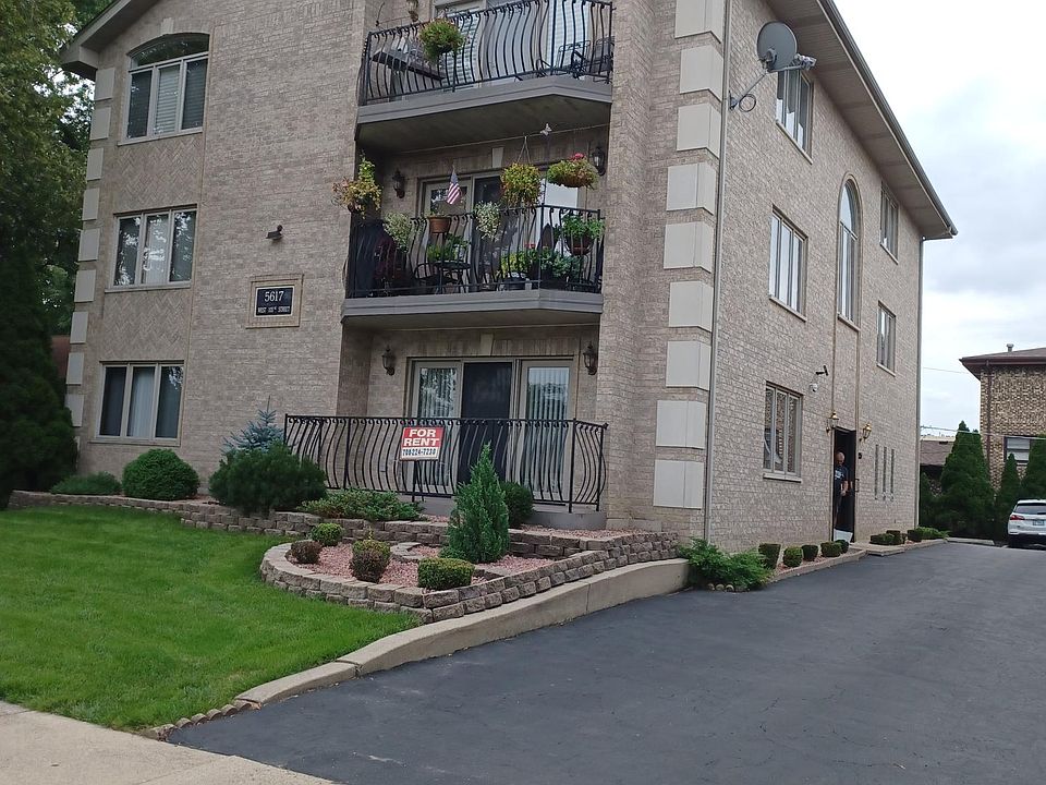 1st image of 5617 W 103rd St APT 1N