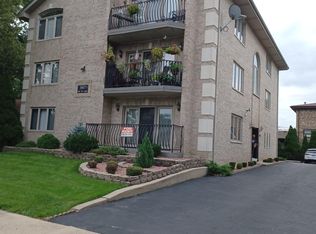 5617 W 103rd St APT 1N, Oak Lawn, IL 60453