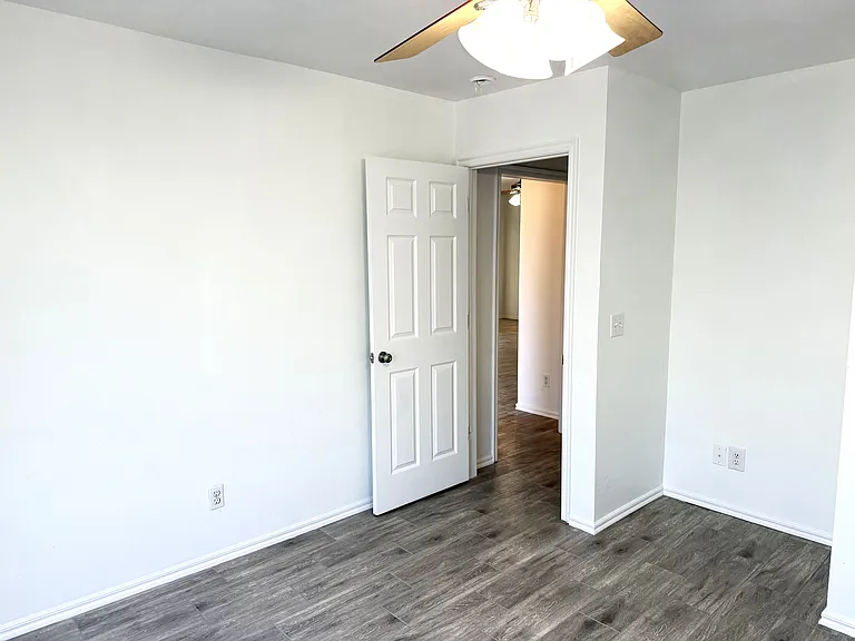 4205 Thorn Burn Pl — Photo 17
