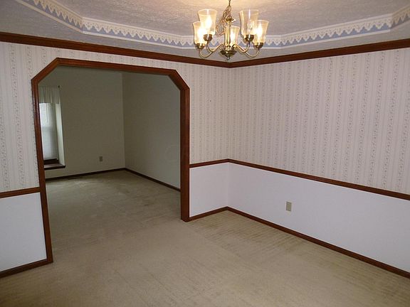 4th image of 10159 Hounsdale Dr