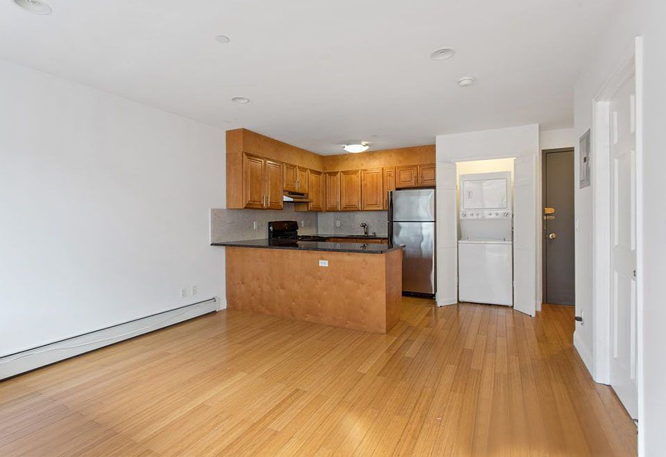 1st image of 533 51st Ave #2F