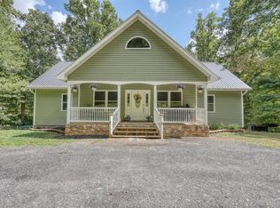 215 Rhodemont Trl, Hayesville, NC 28904