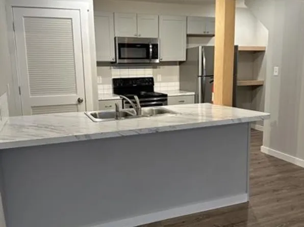 1311 Tennessee St APT 7, Lawrence, KS 66044