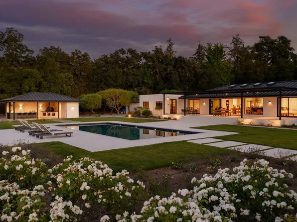 13671 Chalk Hill Road, Healdsburg, CA 95448