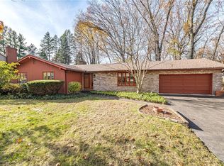 25 Tuxford Rd, Pittsford, NY 14534