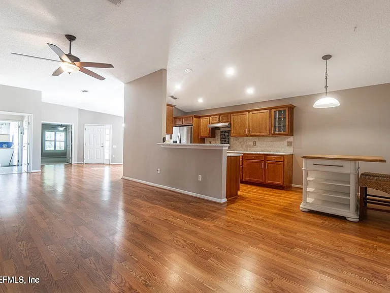 1325 Fairway Village Dr — Photo 19