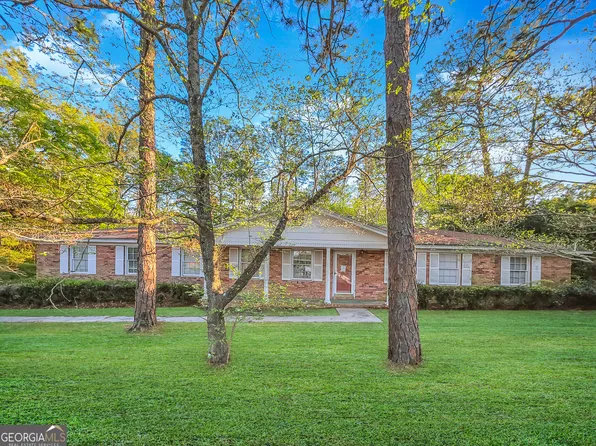 203 Debbie Dr, Statesboro, GA 30458