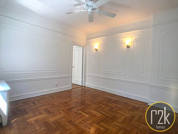 4th image of 5005 45th St APT 4D