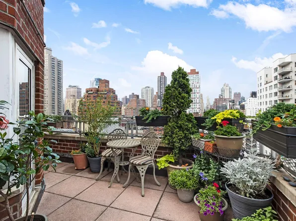 520 East 76th Street PHC image 1 of 14