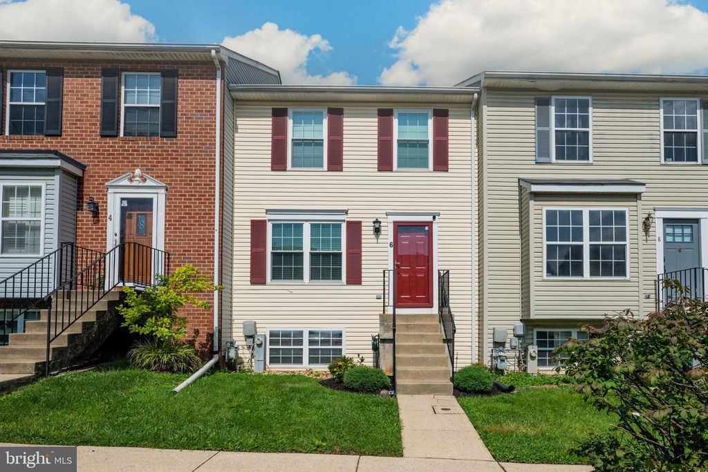 6 Tameron Pl, Baltimore, MD 21237