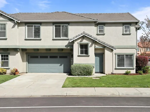 998 J St, Oakdale, CA 95361