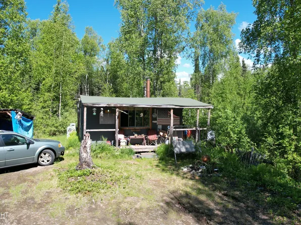 18541 E Wooded Pl, Talkeetna, AK 99676