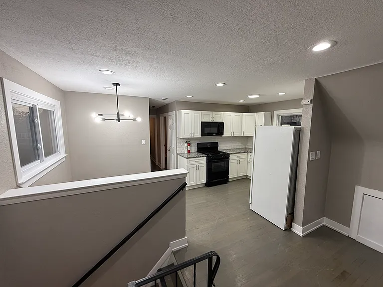 1514 East Ave #2 — Photo 3