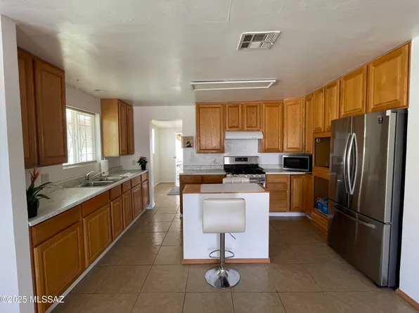 1202 E 26th St, Tucson, AZ 85713