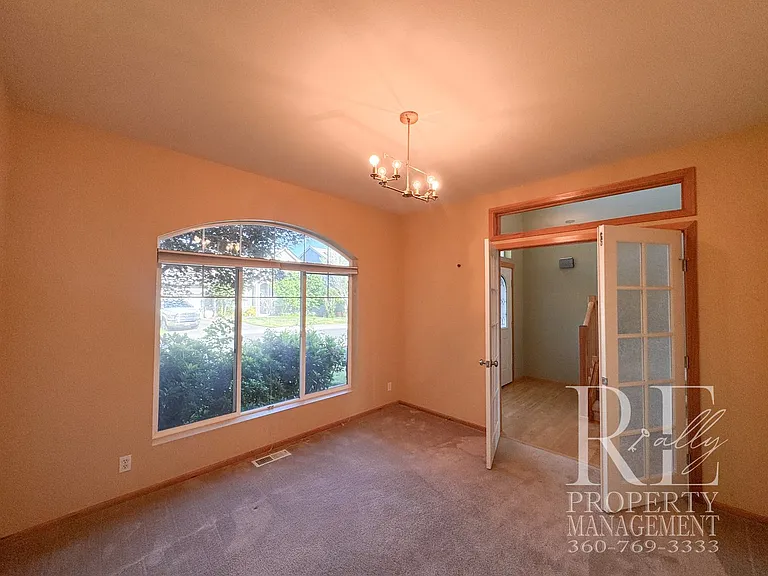18128 Mount Walker Dr NE — Photo 5