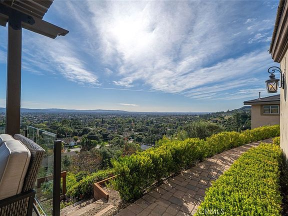 4th image of 388 Conifer Rd