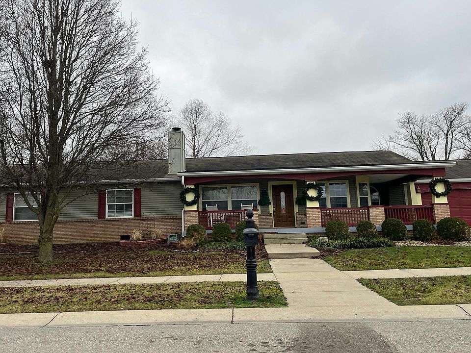 1st image of 814 Fern Dr