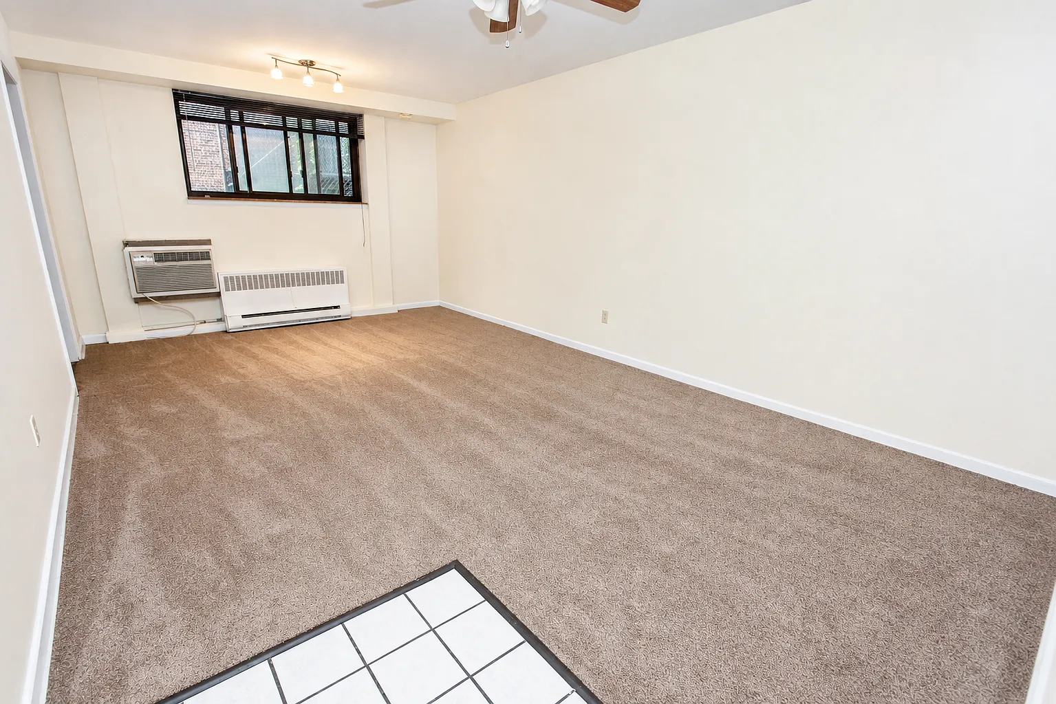 1 bed, 511 sqft, $1,240 — Photo 3
