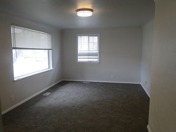 4th image of 503 S Chestnut St #A