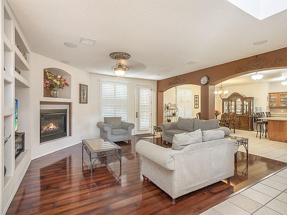 3rd image of 3301 Tierra Fertil Dr