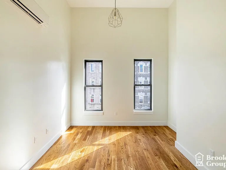 42 Driggs Ave #1L — Photo 6