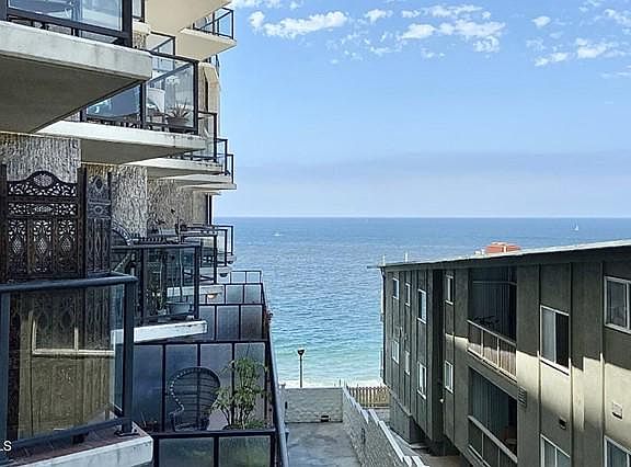 4th image of 531 Esplanade APT 201