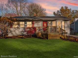 4514 Thorncroft Ave, Royal Oak, MI 48073