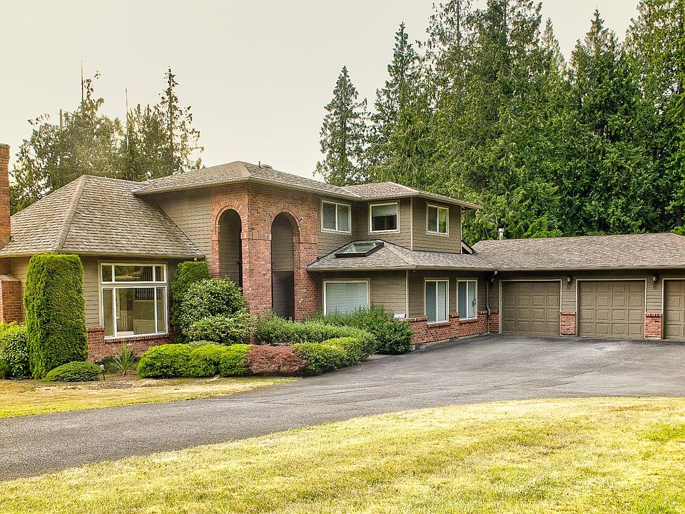 1st image of 706 199th Ave SE