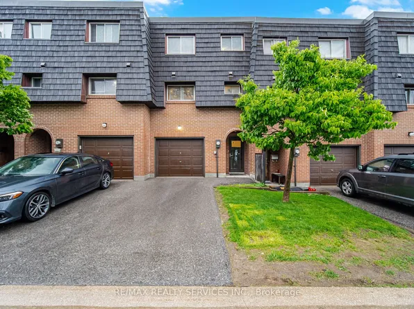154 Darras Ct, Brampton, ON L6T 1W7