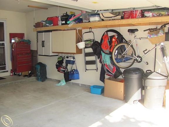 3rd image of 4950 Rivercrest Dr #1