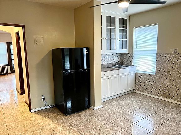 5th image of 4014 Gustine Ave #2N