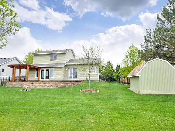 5th image of 10975 Brittany Dr