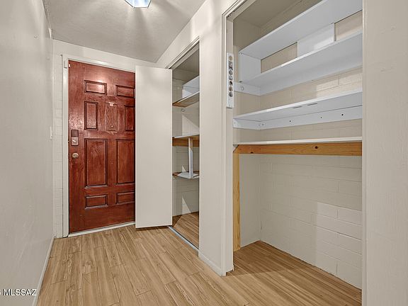 4th image of 3956 S Evergreen Ave