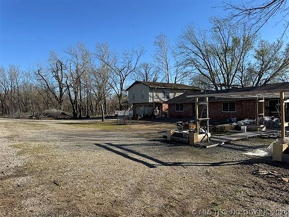 5th image of 20850 N 3946th Rd