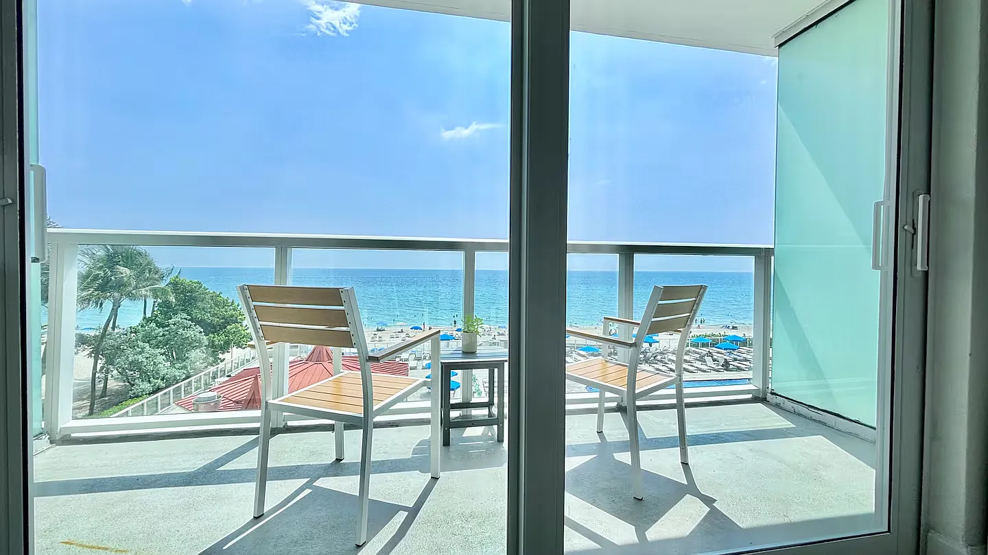 Studio, 360 sqft, $2,150 — Photo 1