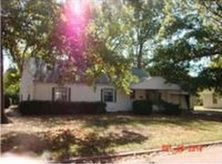 3415 E Grandview Ter, Wichita, KS 67218