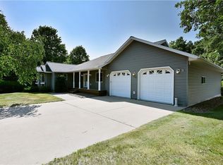 500 E Poplar Ave, Cameron, WI 54822