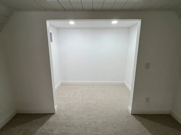 8172 Sanibel Blvd — Photo 24