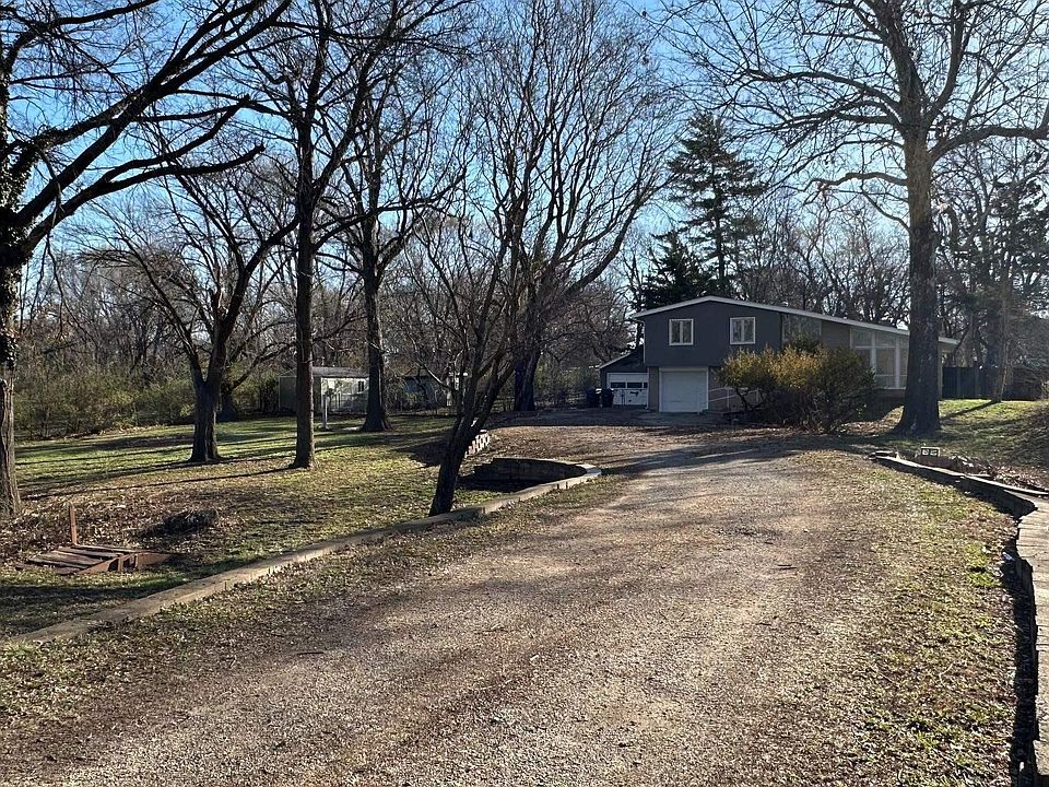 340 SE Croco Rd, Topeka, KS 66607 Zillow