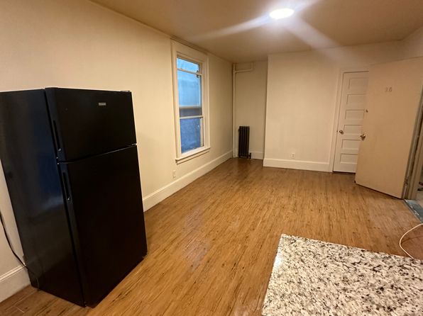 148 Grand St APT 25