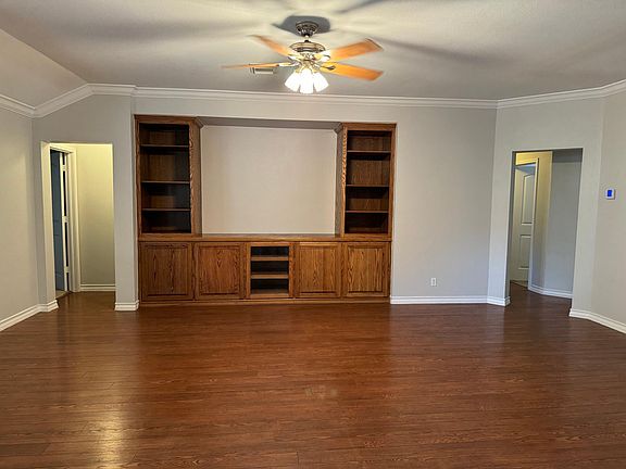2nd image of 165 Spice Oak Ln