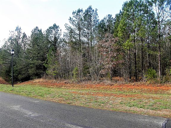 4th image of 5111 Stockbridge Dr