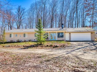 9161 Hamill Rd, Otisville, MI 48463