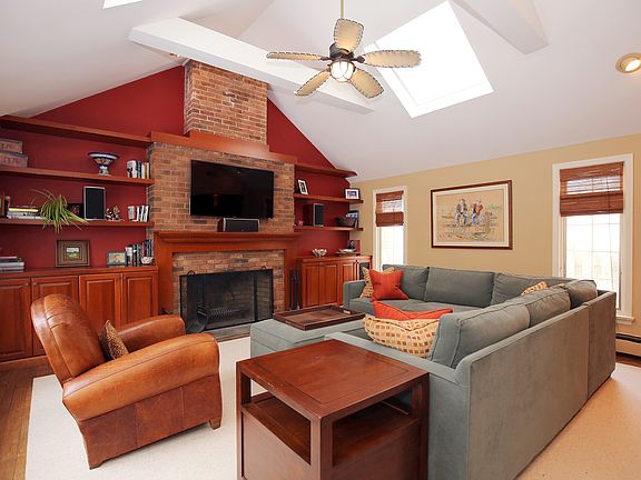 5th image of 16 Park Cir