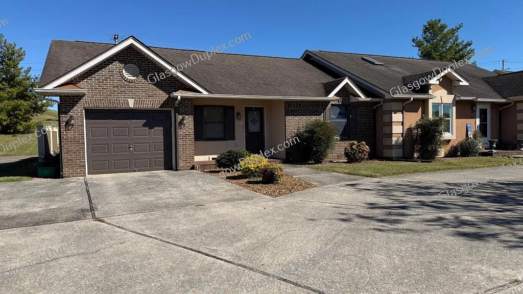 98 Sandwood Dr. Apt B — Photo 2