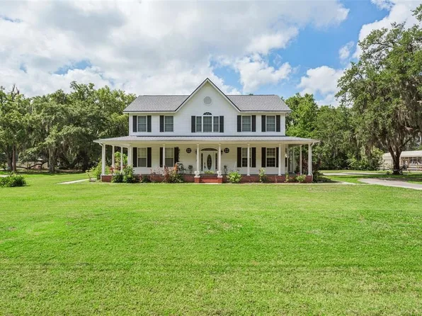 2207 Par Meadows Ln, Plant City, FL 33566