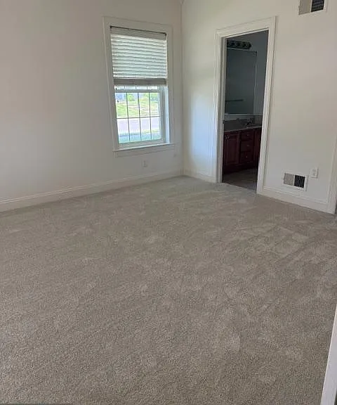 111 Village Dr — Photo 14