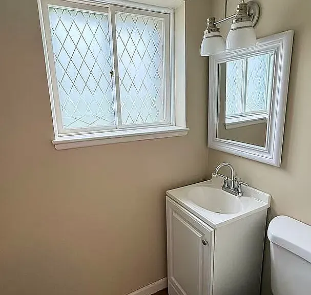 1916 Capital Ct — Photo 16