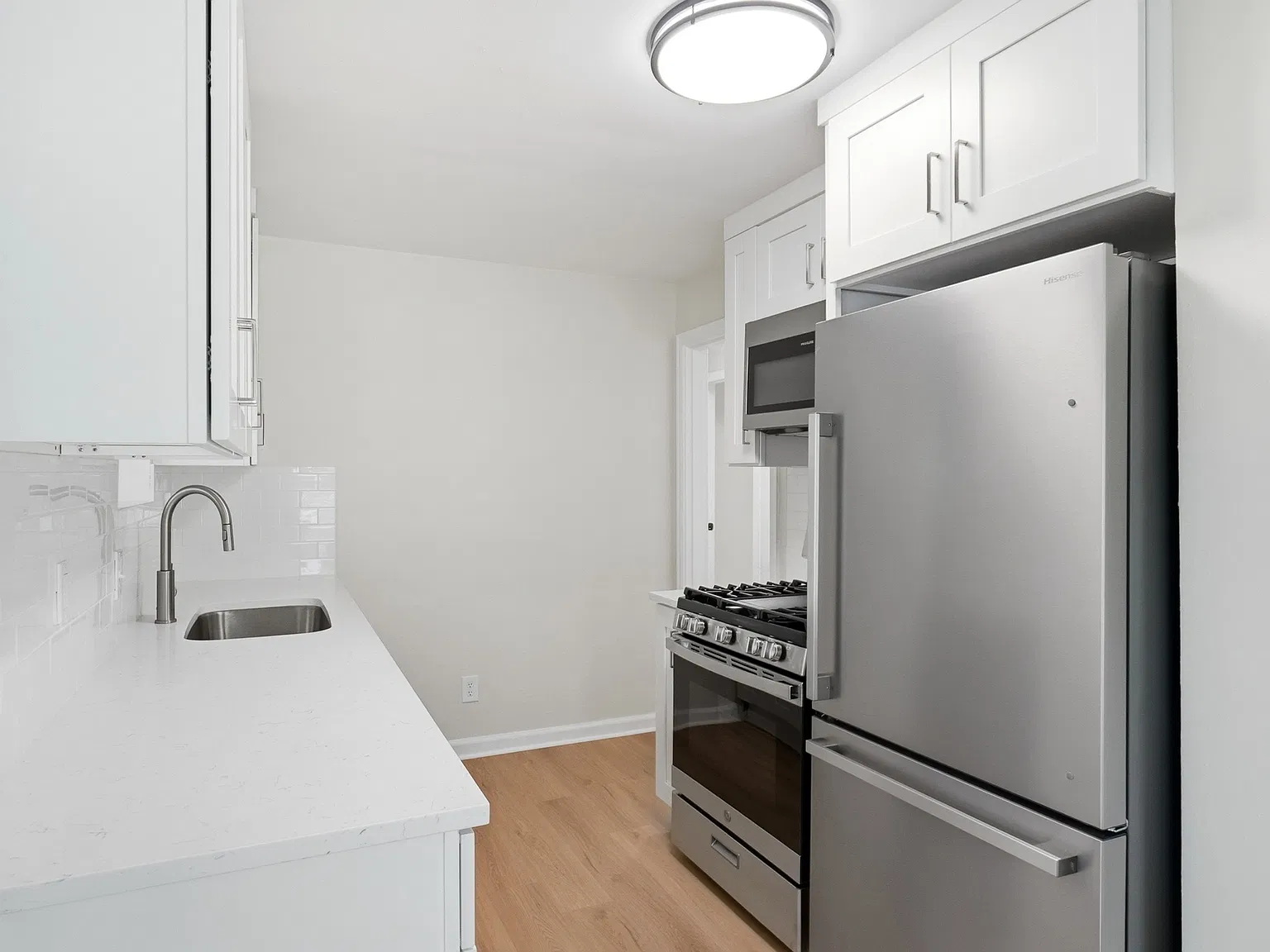 4 bed, 1425 sqft, $2,300 — Photo 4